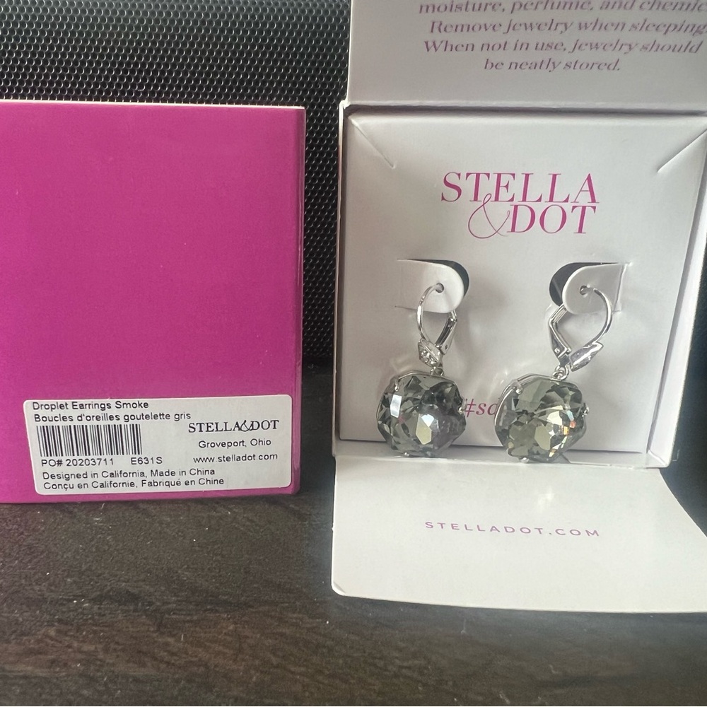 Stella & Dot Droplet Earrings
